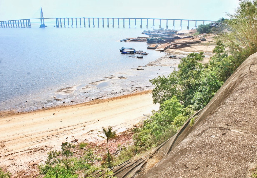 Seca do Rio Negro em 2023 já é a 5ª maior da história