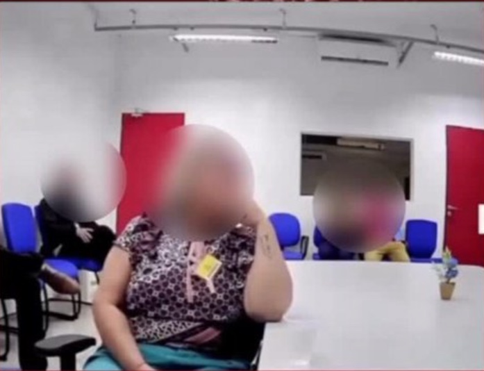 Juiz exige "inteligência emocional" e dá voz de prisão à mãe que xingou assassino do filho
