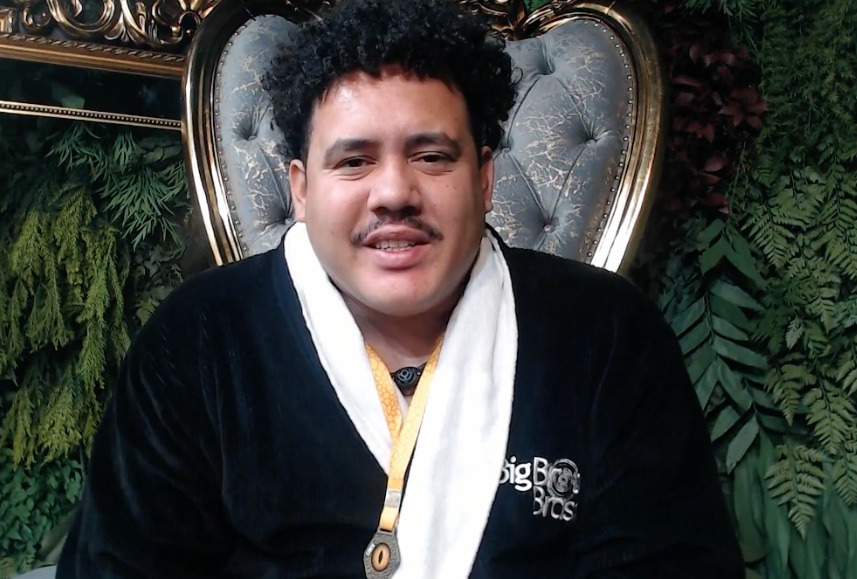 Sem saber da separação, Lucas Buda volta a se declarar para esposa no Raio-X