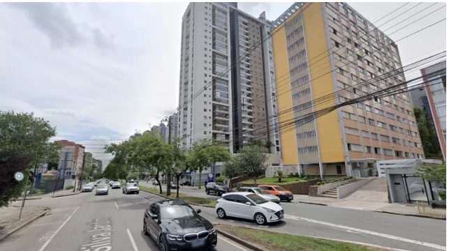 Morador de cobertura corta corda que segurava trabalhador que limpava fachada de prédio