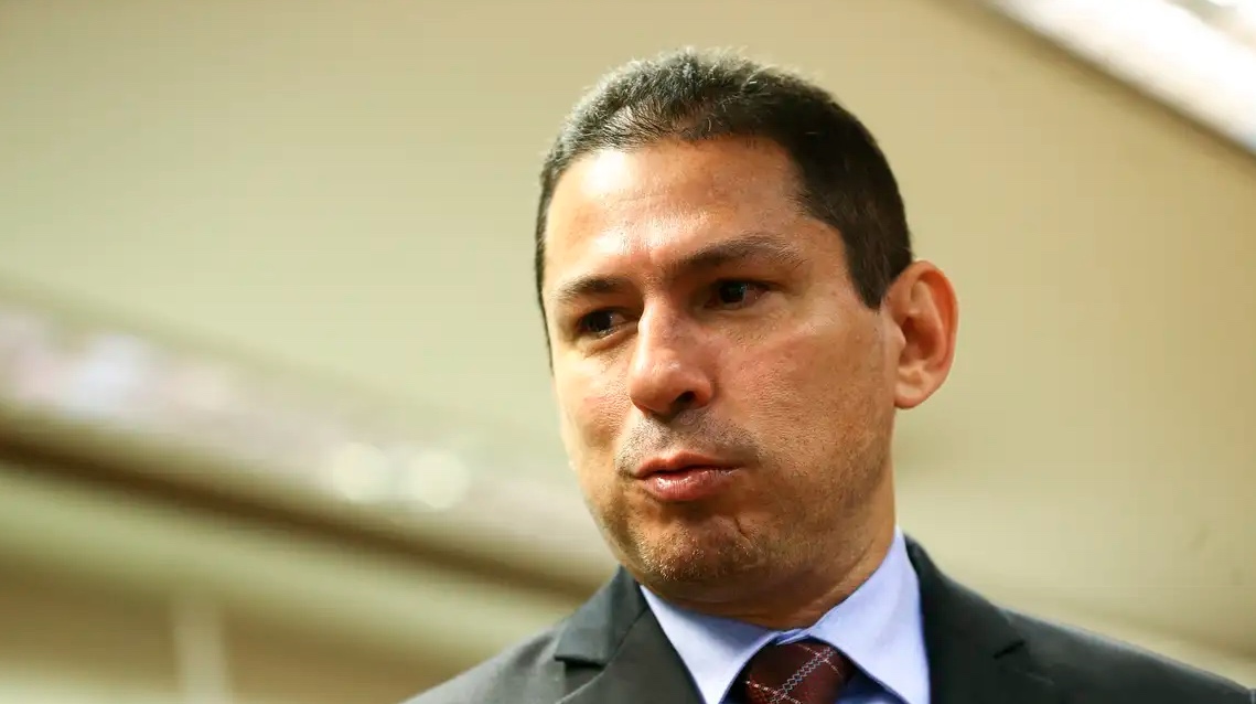 Marcelo Ramos diz que aceitou se pré-candidatar à prefeitura pois não conseguiu "se conter"