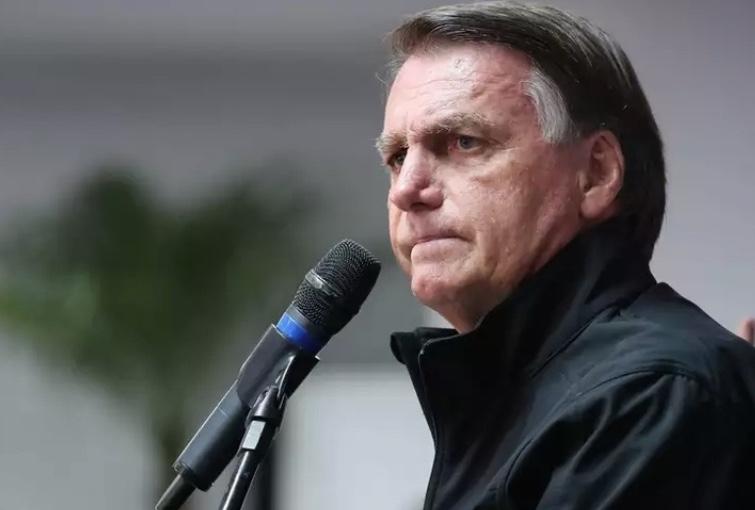   Bolsonaro antecipa vinda a Manaus