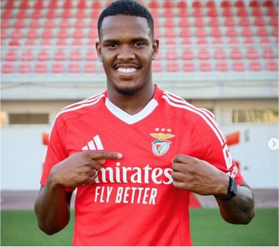 América-MG lucra R$9 milhões com venda de zagueiro ao Benfica