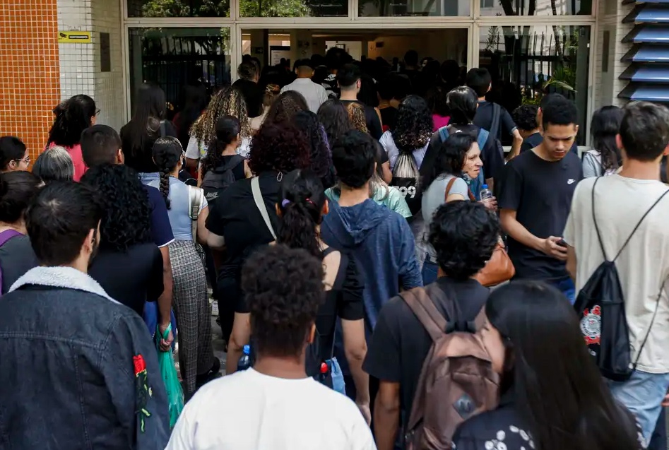 Deputados pretendem ampliar cotas para todas as universidades públicas do Brasil