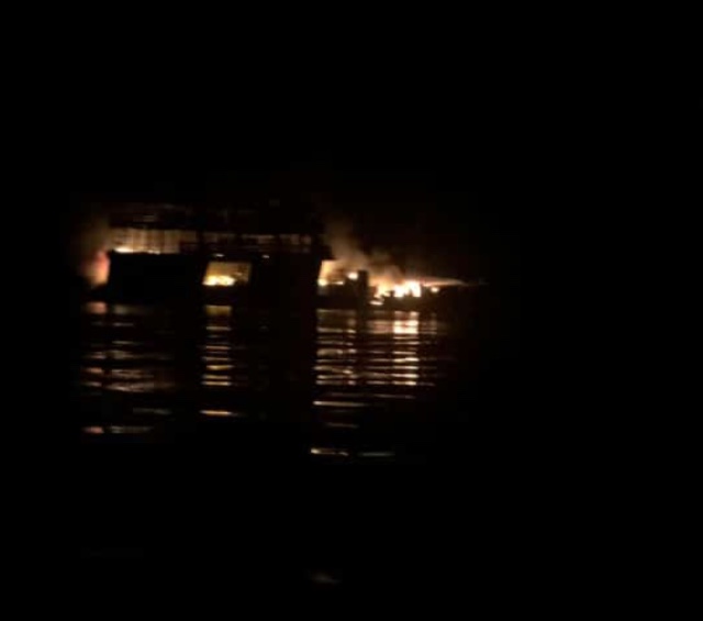 Incêndio em embarcação deixa passageiros feridos e desaparecidos no Amazonas