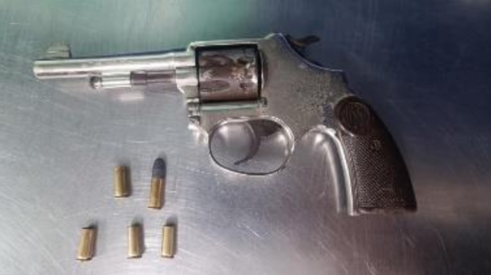 Vítima é baleada ao reagir a assalto e suspeito acaba espancado na Torquato Tapajós