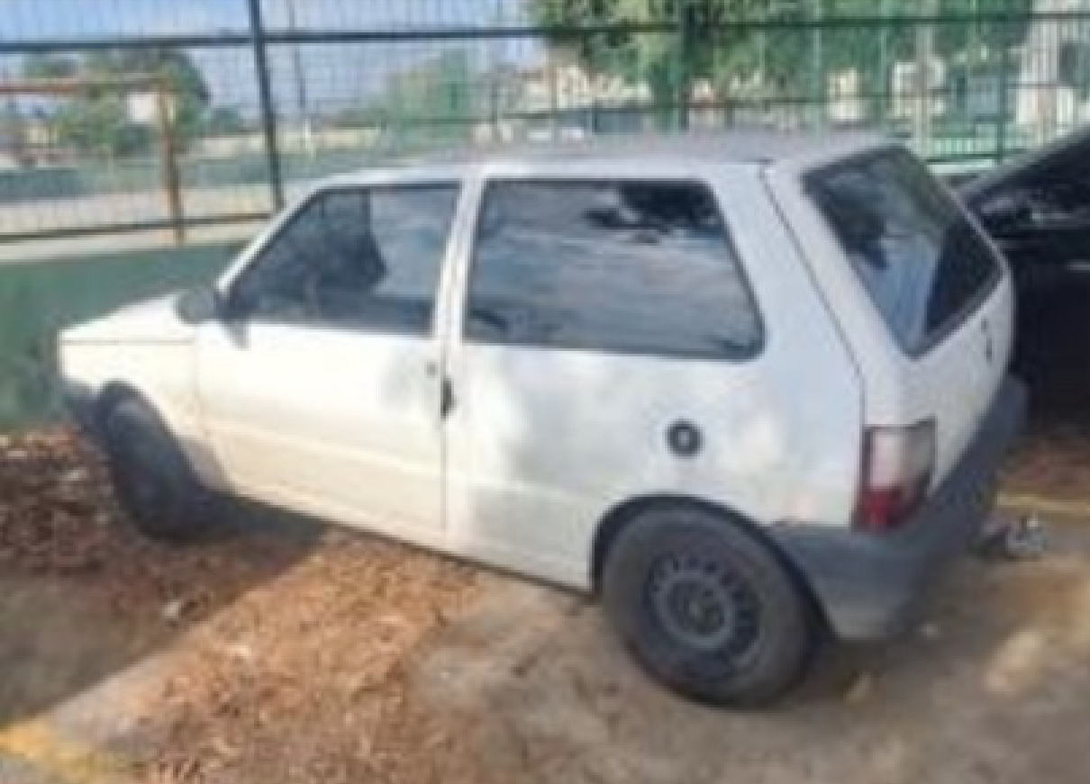 Tio descobre que sobrinho vendeu carro roubado ao ser procurado por PMs em Manaus