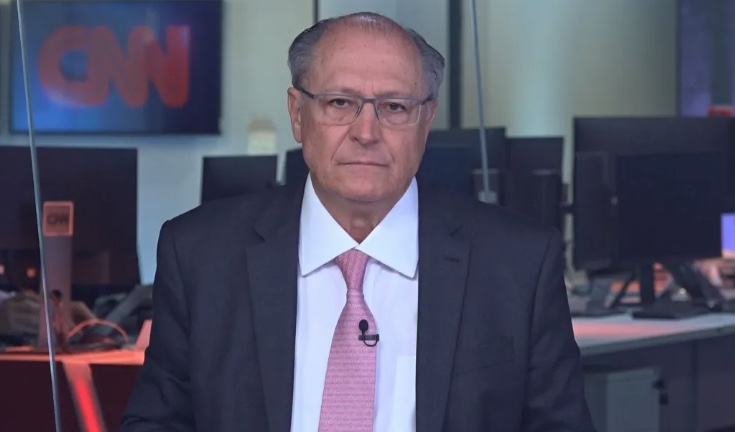 'Não é porque é bilionário que não precisa cumprir a lei', diz Alckmin sobre Elon Musk