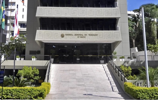 Funcionária será indenizada em R$ 15 mil após demissão por não apoiar candidato do chefe