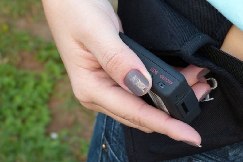 Justiça autoriza "botão do pânico" para vítima que sofria ameaças do  ex no Amazonas