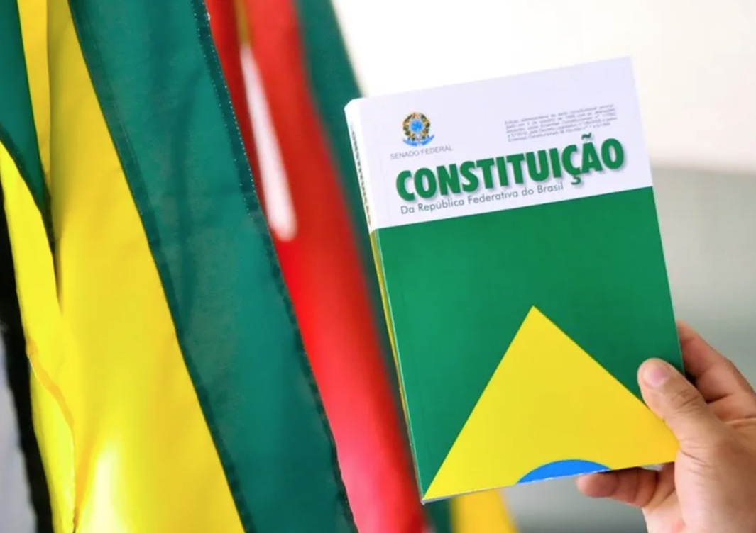 Justiça do Amazonas autoriza militar a continuar cobrança de adicional por tempo de serviço