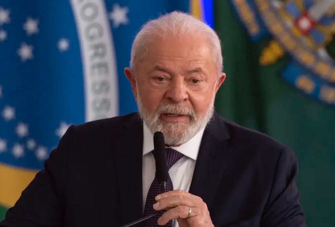 Imprensa internacional repercute cirurgia de emergência de Lula