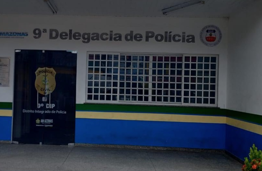 Foragido por estupro de vulnerável, homem agride e expulsa mãe da própria casa em Manaus