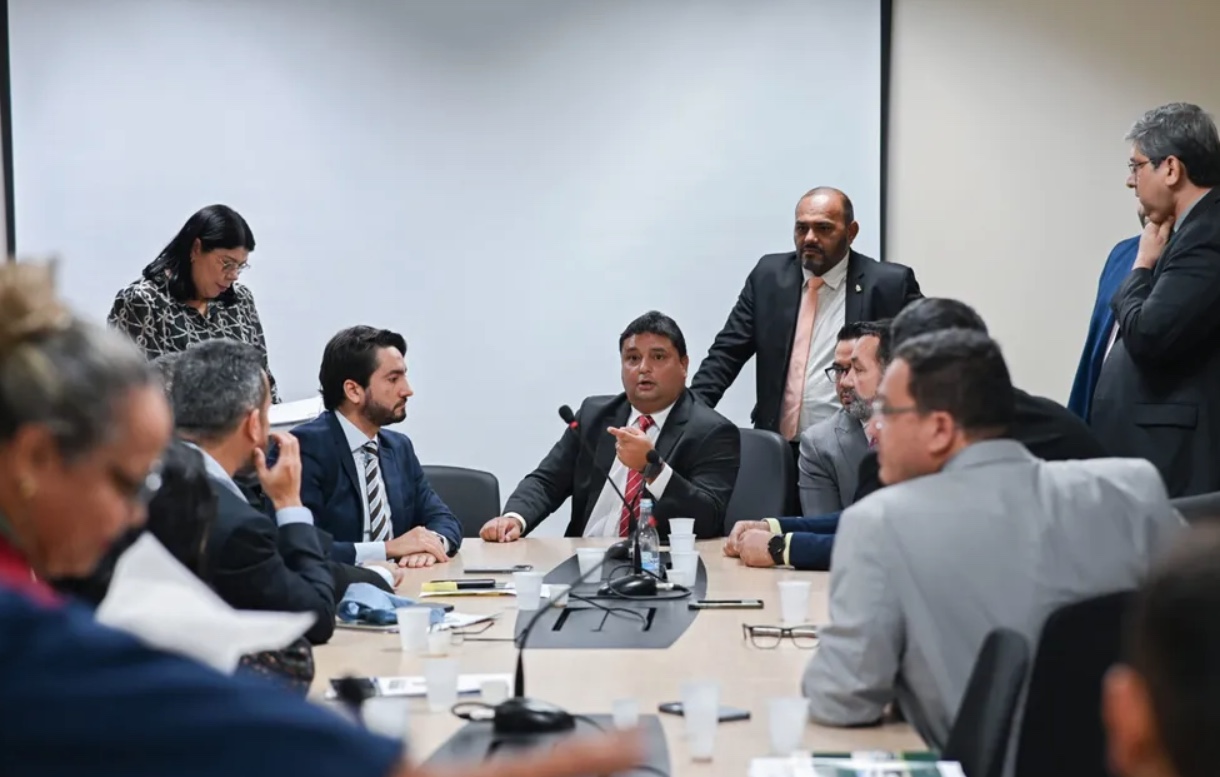 Acordo entre CMM e Águas de Manaus encerra CPI e gera frustração entre a população