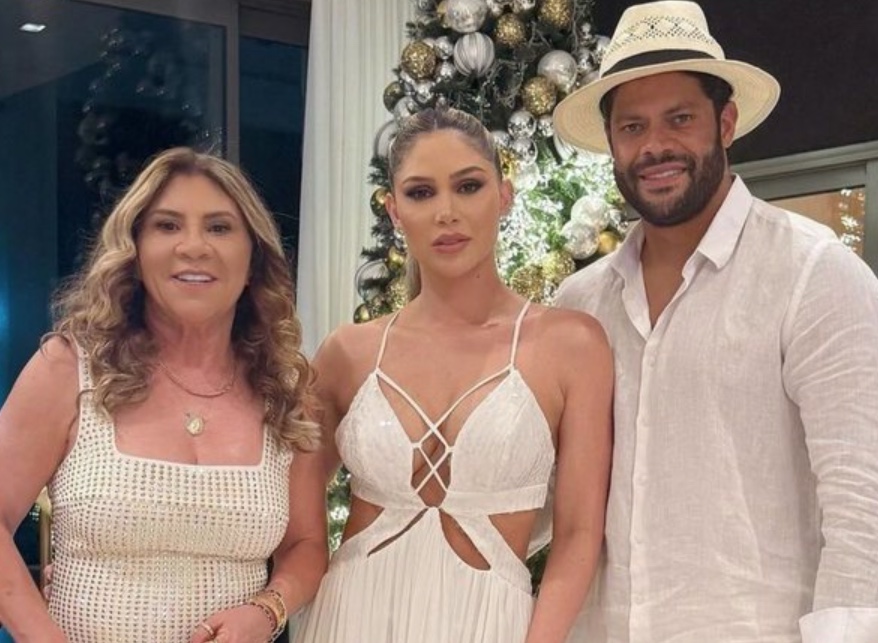 Mãe de Camila Ângelo se declara após casamento com Hulk: 'sensação inexplicável'