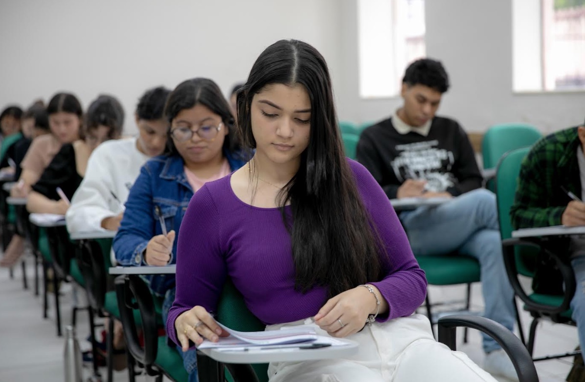 Vestibular e SIS: UEA publica edital e convoca aprovados para matrícula 