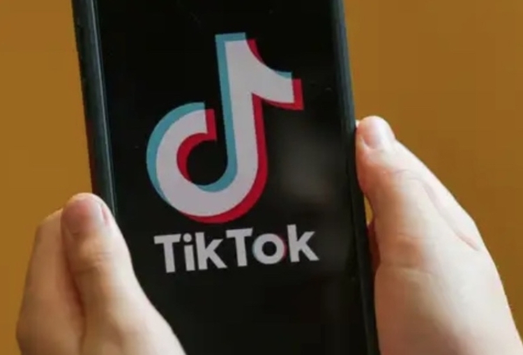TikTok confirma retorno nos EUA após Trump adiar proibição