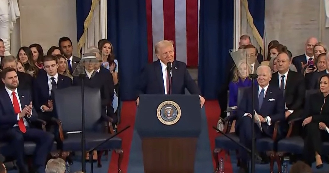 Trump anuncia deportação de imigrantes e fechamento imediato de entradas ilegais nos EUA 