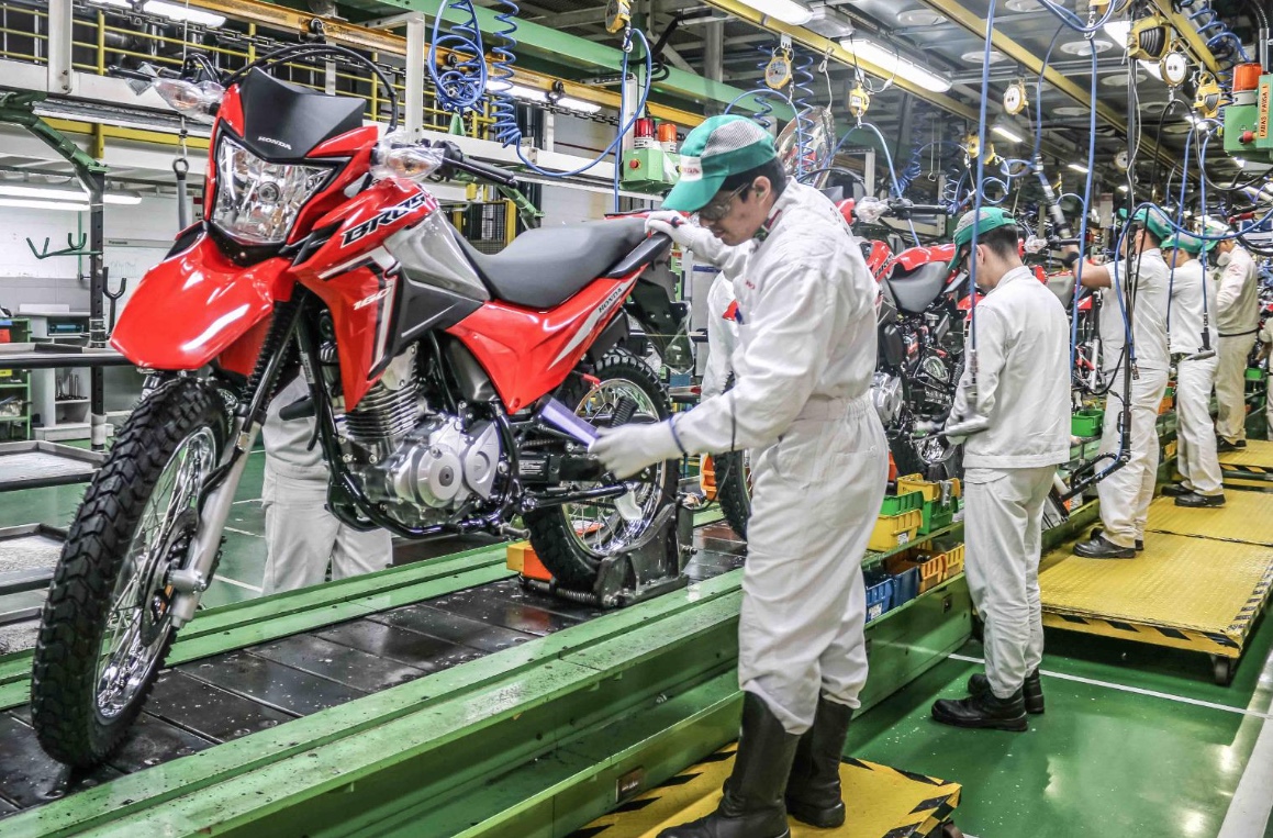 Modelo de substituição de importações gera US$ 21,5 bilhões em produção local em 2024