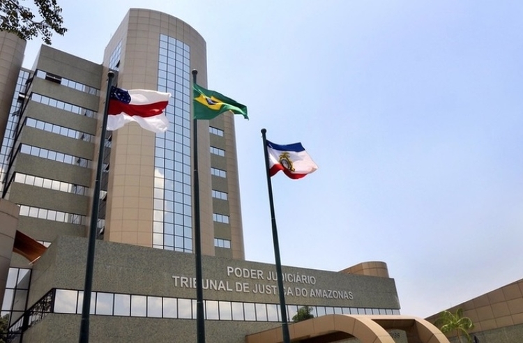 Candidato aprovado em concurso municipal garante posse após decisão do TJAM