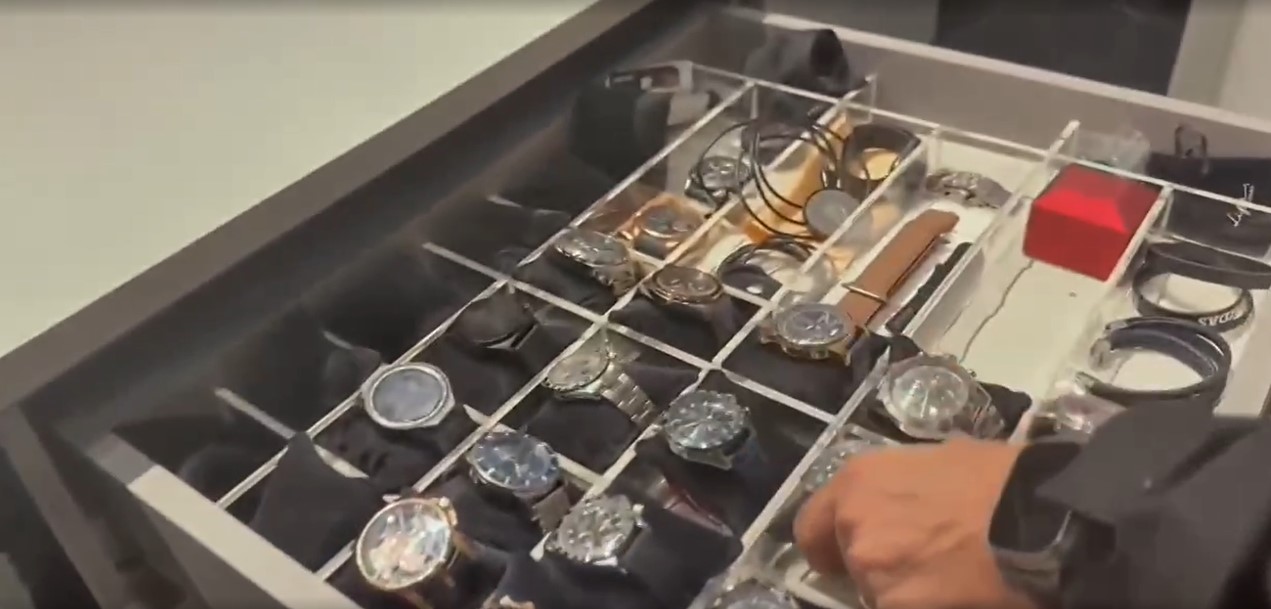 PF apreende carros de luxo e avião com ex-reitor suspeito de desvio de R$ 100 milhões na UERR