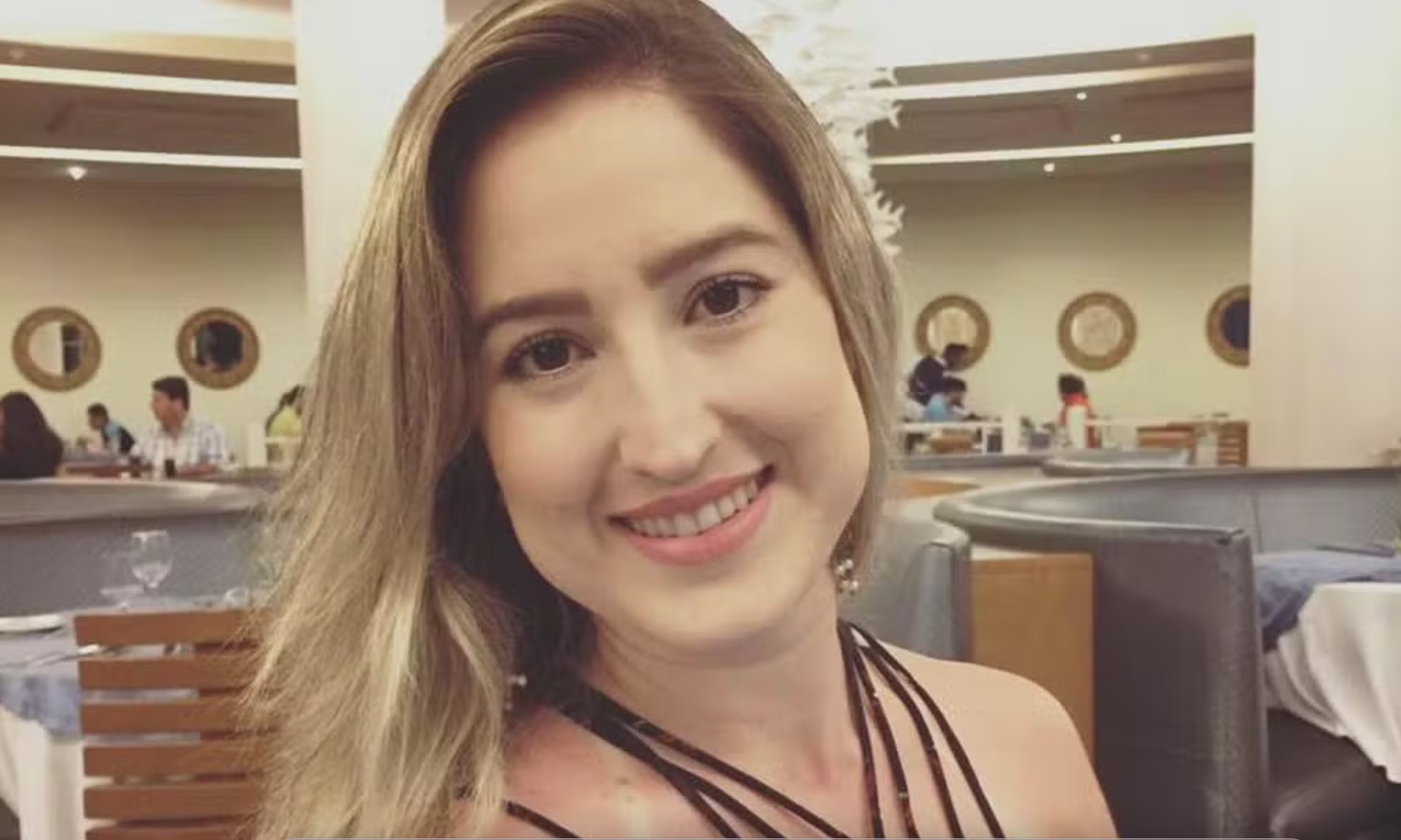 Médico é preso suspeito de matar esposa envenenada; mãe também é investigada