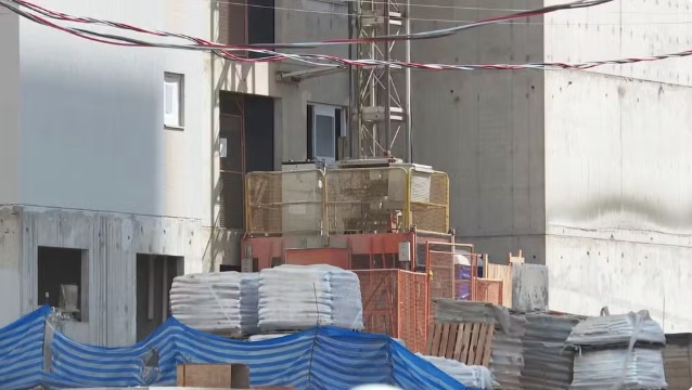 Queda de elevador mata 3 operários em obra de condomínio em construção