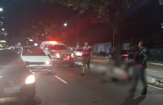 Morador de rua morre após ser atropelado na Av. Djalma Batista