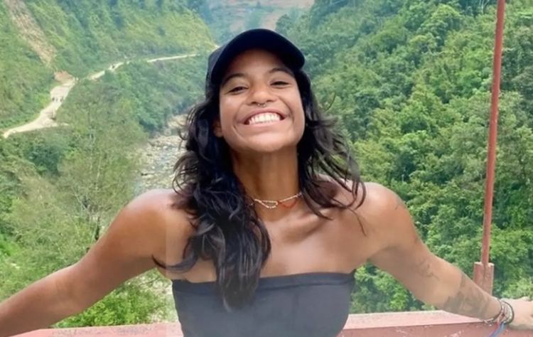 Caso Juliana Marins: polícia confirma causa da morte de jovem que caiu em trilha de vulcão