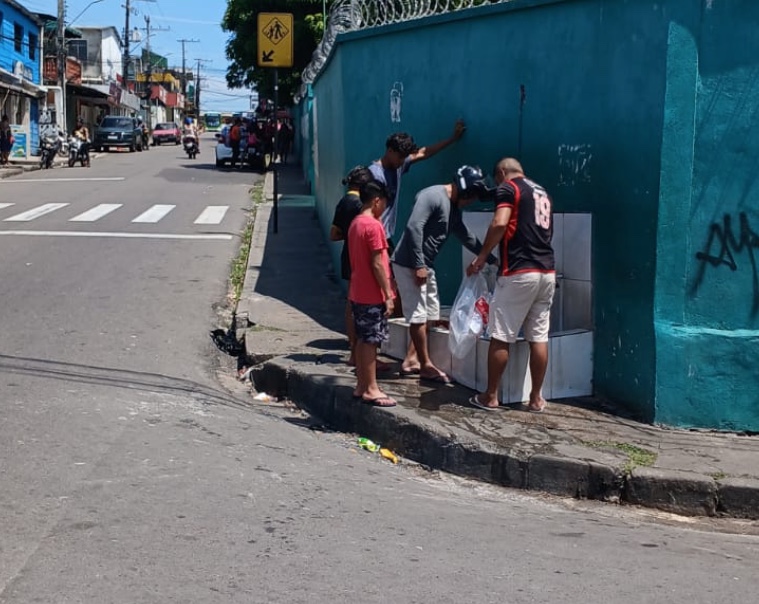 Águas de Manaus deixa milhares de famílias sem abastecimento e mostra despreparo