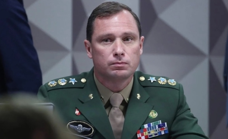 Moraes autoriza Mauro Cid a ir a festa da avó, mas mantém medidas cautelares