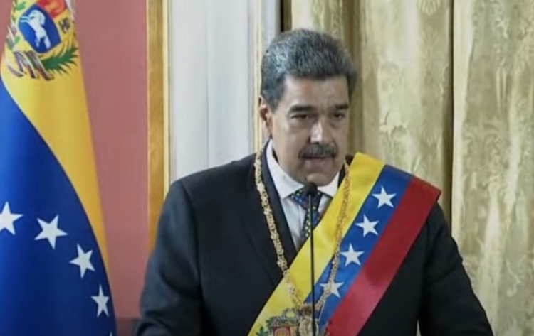 Maduro antecipa comemorações de Natal para 1º de outubro na Venezuela