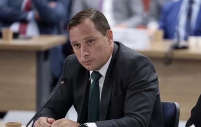 No STF, advogado de Bolsonaro diz que delator Mauro Cid "não é confiável"