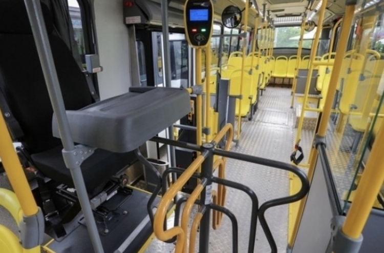 Recarga de ônibus pelo WhatsApp em Manaus passa a ter taxa