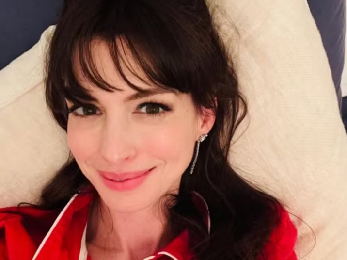 Brasileiros inundam Instagram de Anne Hathaway após menção a 'Águas de Março'