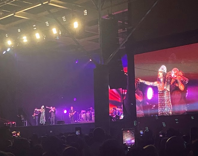 Marisa Monte faz show histórico com turnê ‘Portas’ em Manaus