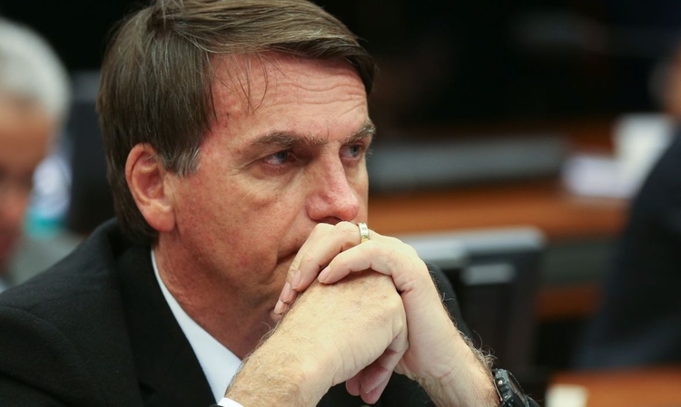 Após derrota no STF, Bolsonaro tenta recurso raro para reabrir julgamento