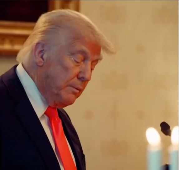 Supremo Tribunal do EUA suspende ordem de Trump de deportar imigrantes 