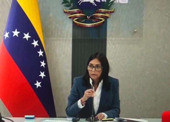 Suprema Corte da Venezuela ordena que Delcy Rodríguez assuma presidência