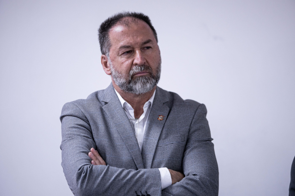 Impeachment é aprovado e Augusto Melo perde cargo de presidente do Corinthians