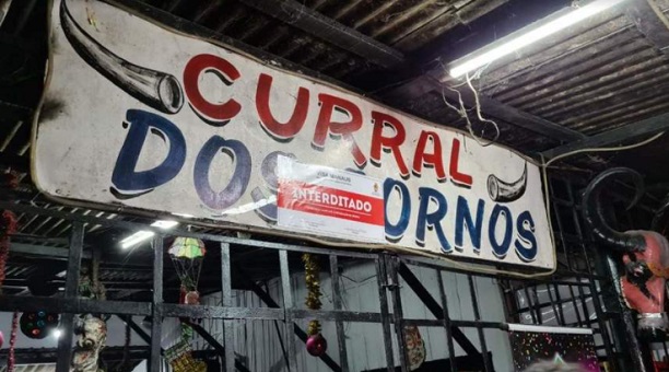 'Recanto dos Cornos' é interditado por descumprir decreto em Manaus