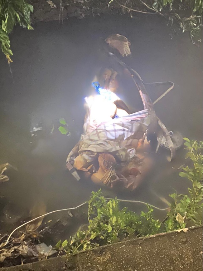 Sem cabeça, corpo de homem é encontrado boiando em igarapé de Manaus 