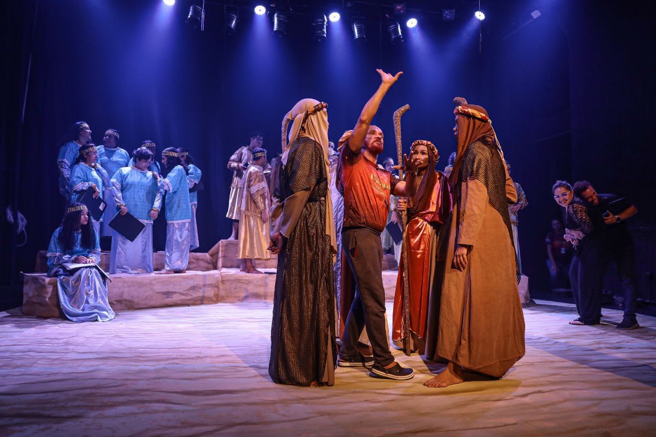 Municípios do Amazonas começam a receber espetáculo 'Natal em Rede' nesta sexta-feira