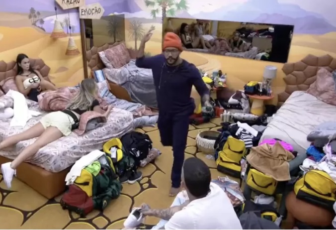 Vídeo: Fred e Ricardo batem boca após paredão: 'Você é saboneteiro'