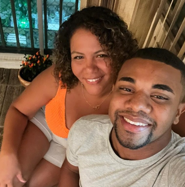 Mani deixa de seguir Davi após desabafo e retira título de 'esposa' do campeão do BBB24