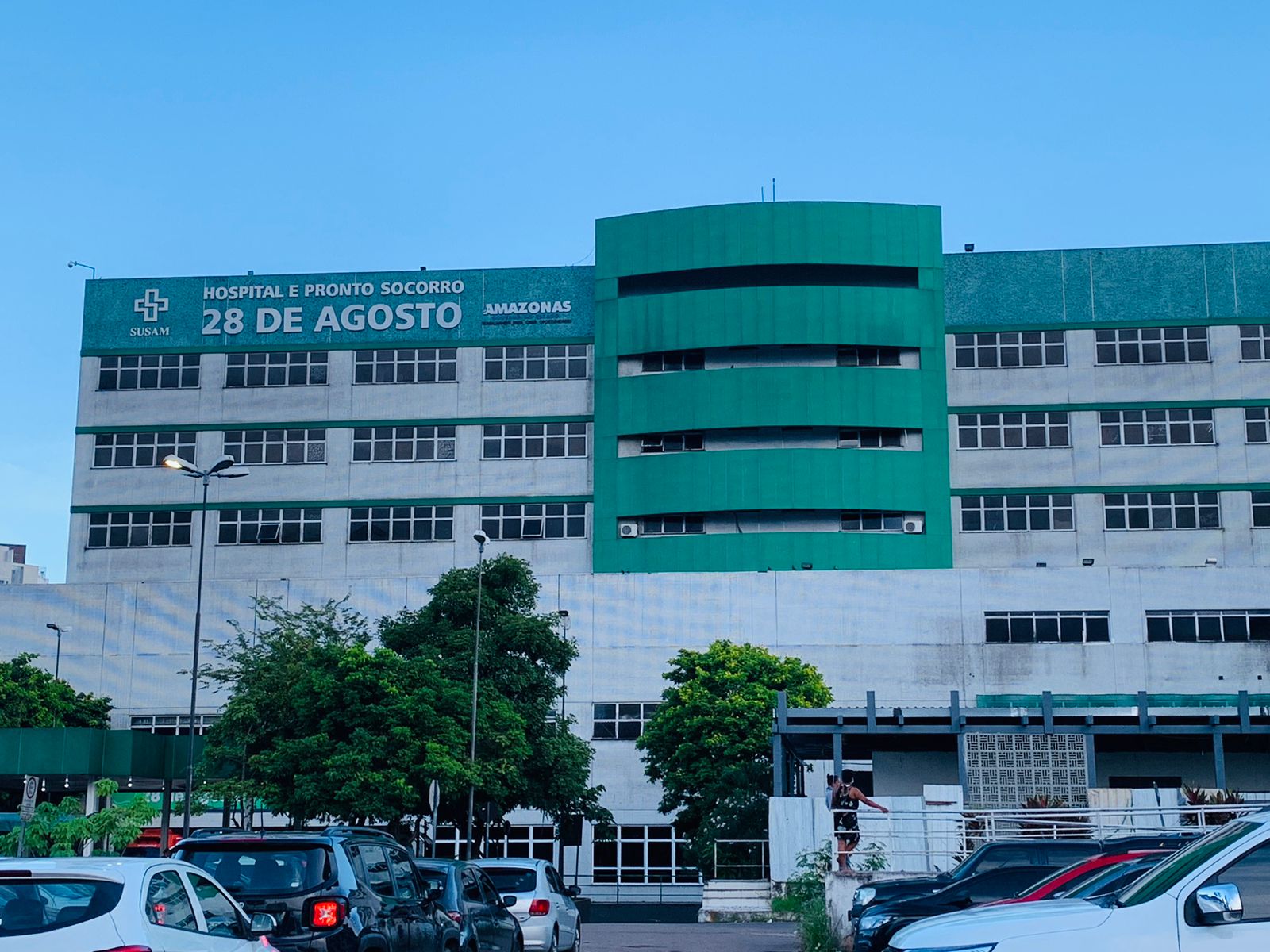 Vítima de acidente na BR-174, motorista segue internado no 28 de Agosto em Manaus