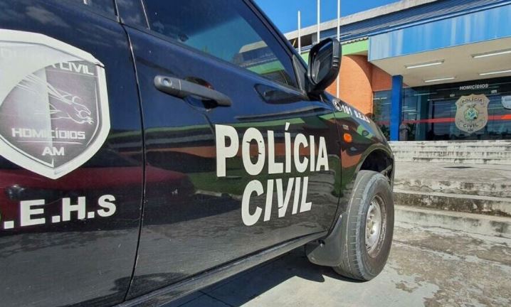 Industriário morre após ser baleado enquanto esperava rota em Manaus