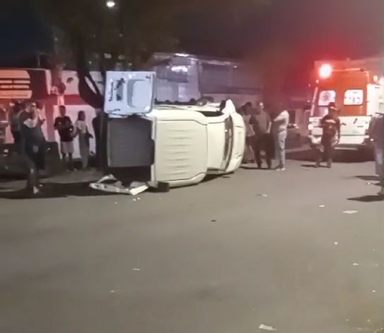 Homem morre e outros dois ficam feridos em acidente na Av. Grande Circular