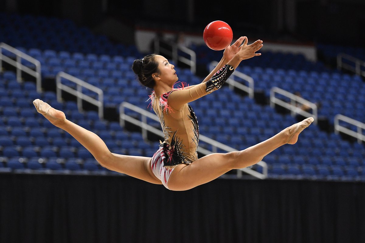 Ginasta dos EUA se apresenta ao som de 'Energia', de Pabllo Vittar