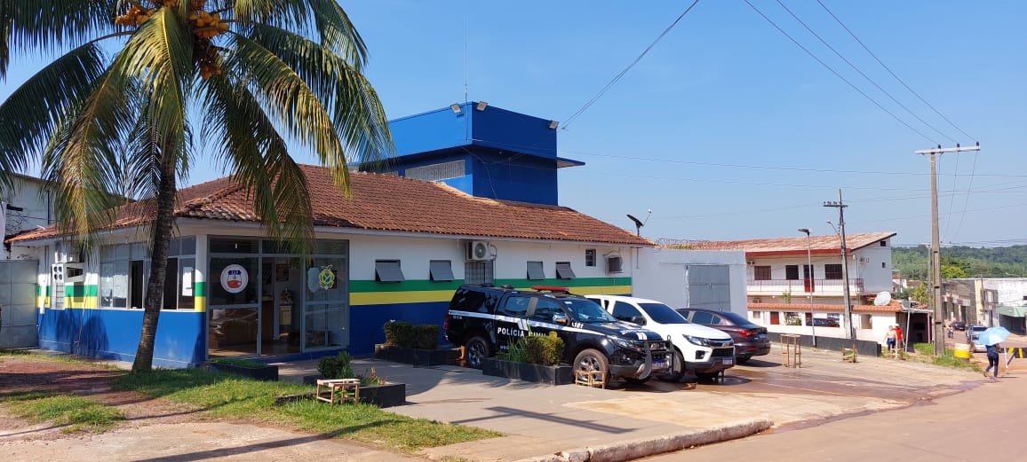 Recém-nascido morre em Presidente Figueiredo com sinais de maus-tratos e casal é preso